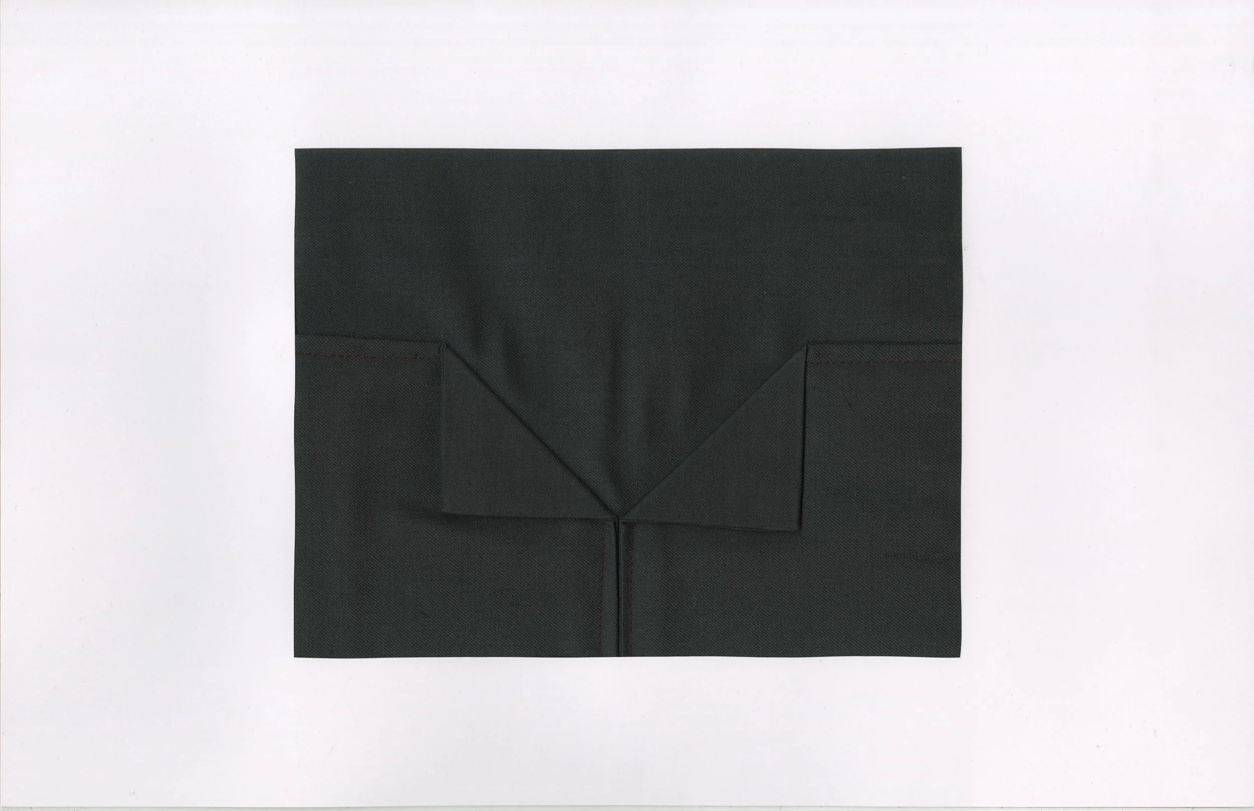 QINGGUO_2019_FASHION FUTURE GRADUATE SHOWCASE_Deliverable_Page_37.jpg