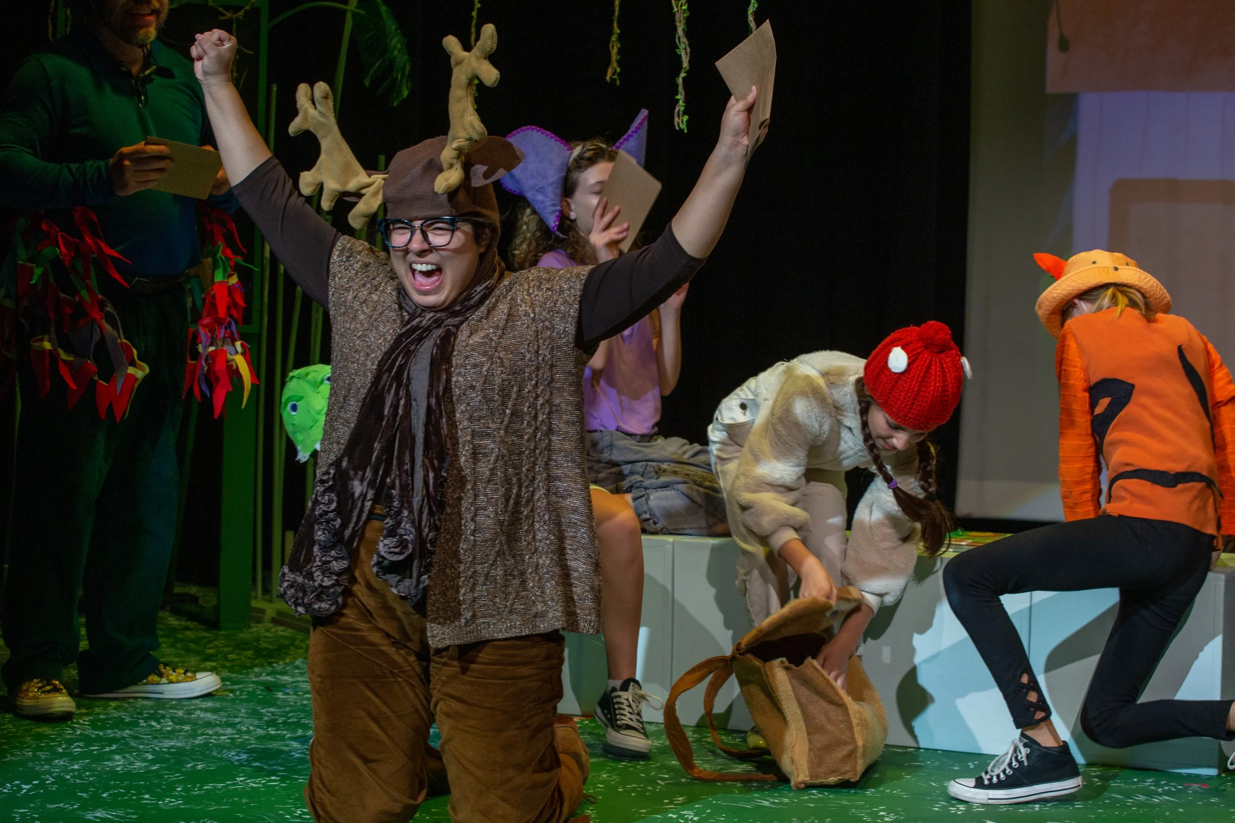202210 - Maddys Theatre - Snow in the Jungle - Performance High Res-07.jpg