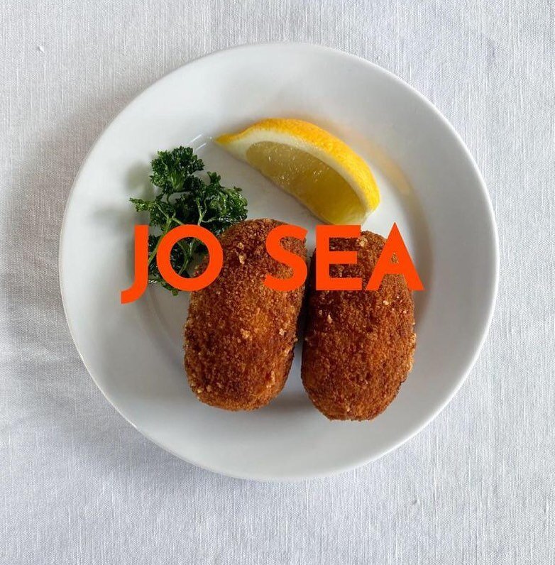 Try-out : we are thinking about offering a Kroket &amp; some Wine during the Xmas holidays &hellip; 
Join us this weekend 17 - 18 December for the try-out
Saturday &amp; Sunday 15h- till 19h or &hellip; sold out 

Thank you @wearejosea  for joining u
