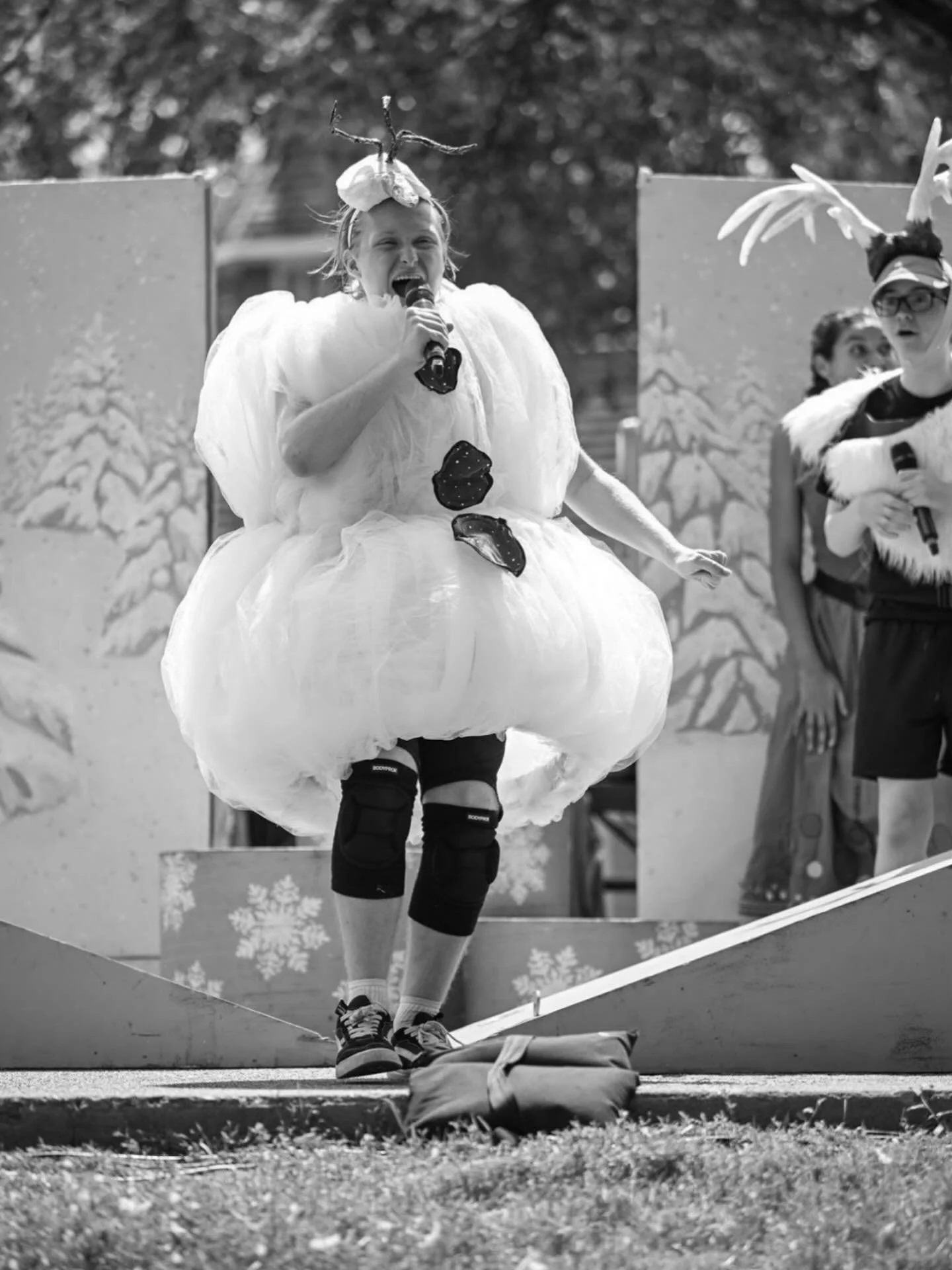 Next for the Frozen Tour:
TONIGHT THURSDAY - 8/06 @ 5:30 PM - at KENNY PARK in Minneapolis! Minneapolis Park and Recreation Board

It might snow - come and see! FUN, FAMILY FRIENDLY THEATER FOR ALL!

Visit etcproductions.info for the full tour schedu