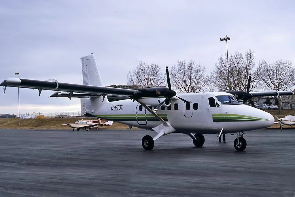 C-FTOT at Calgary-Int'l, AB in Oct-1994 Anthony J. Hickey Photo