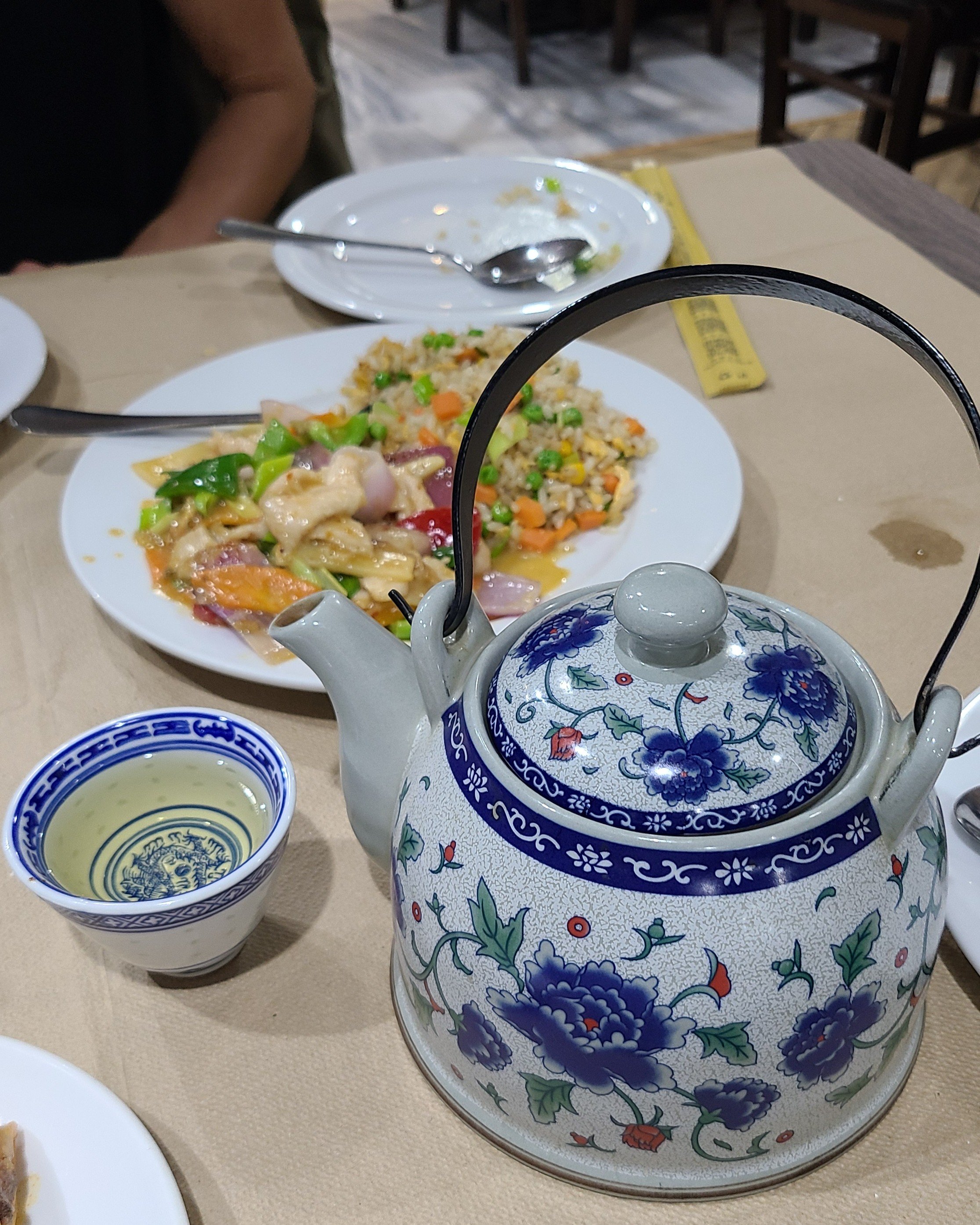 Jasmine tea (lovely pot)