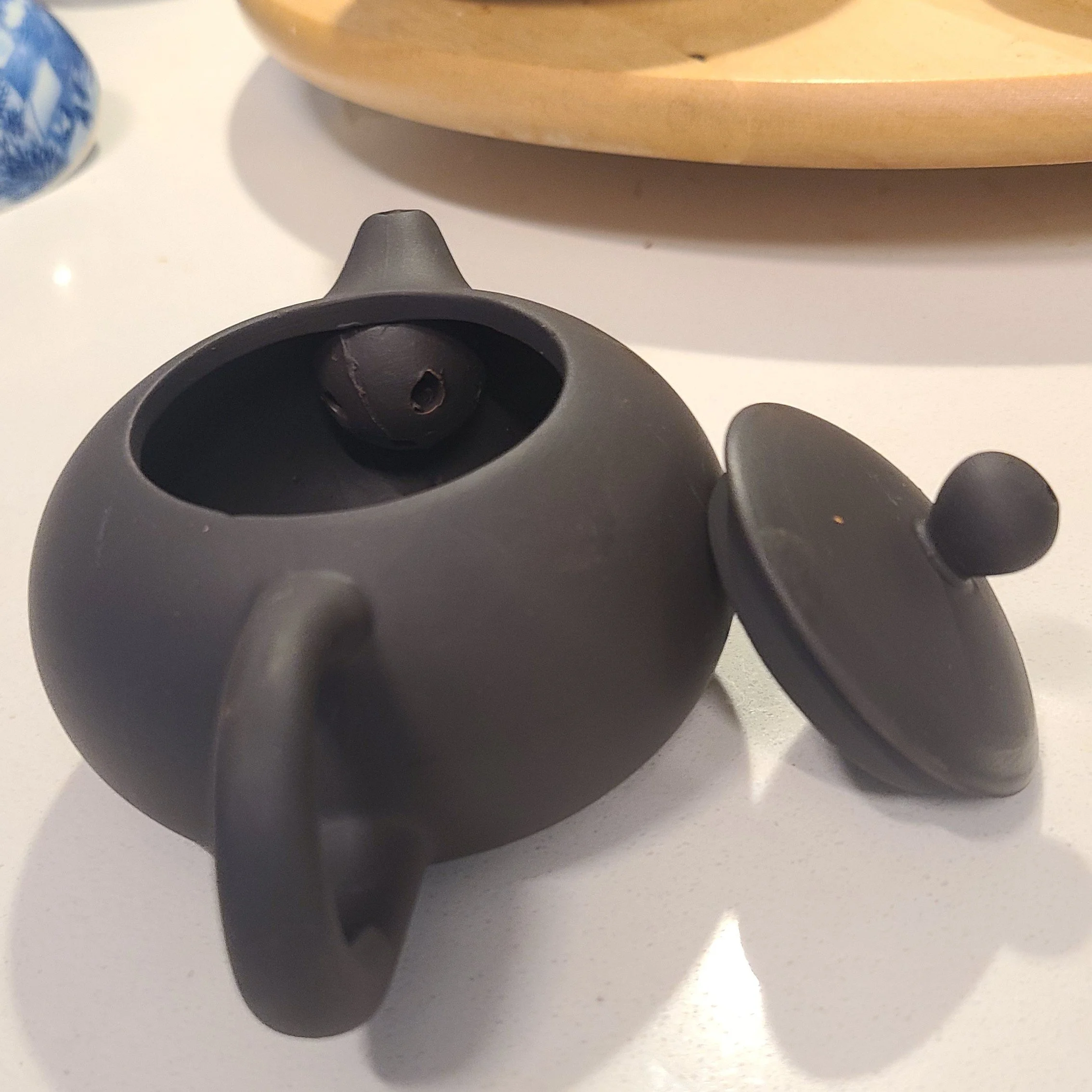 ball strainer w/ a single hole