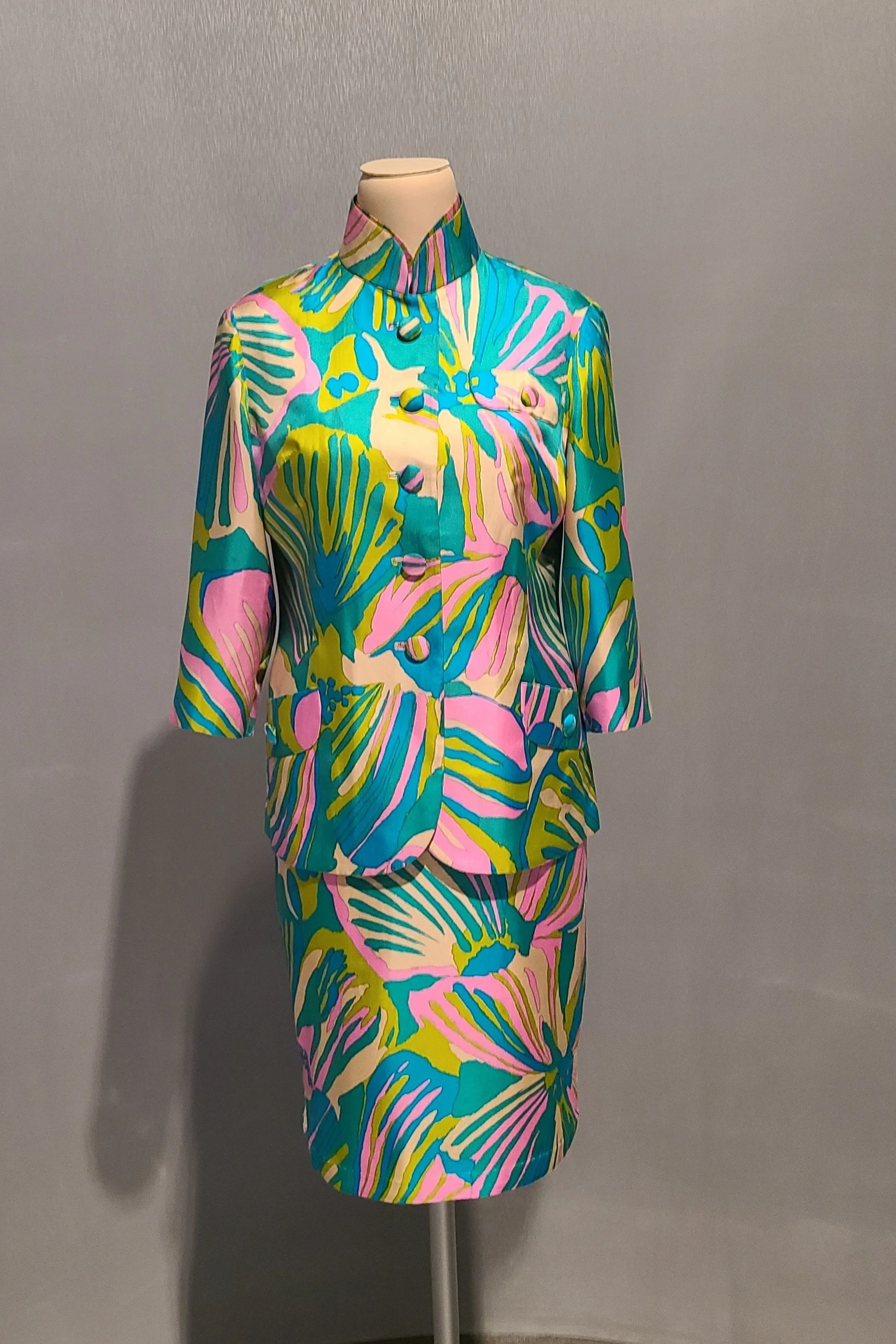 Teal Green Ground Printed Silk Qipao Suit, 1980s