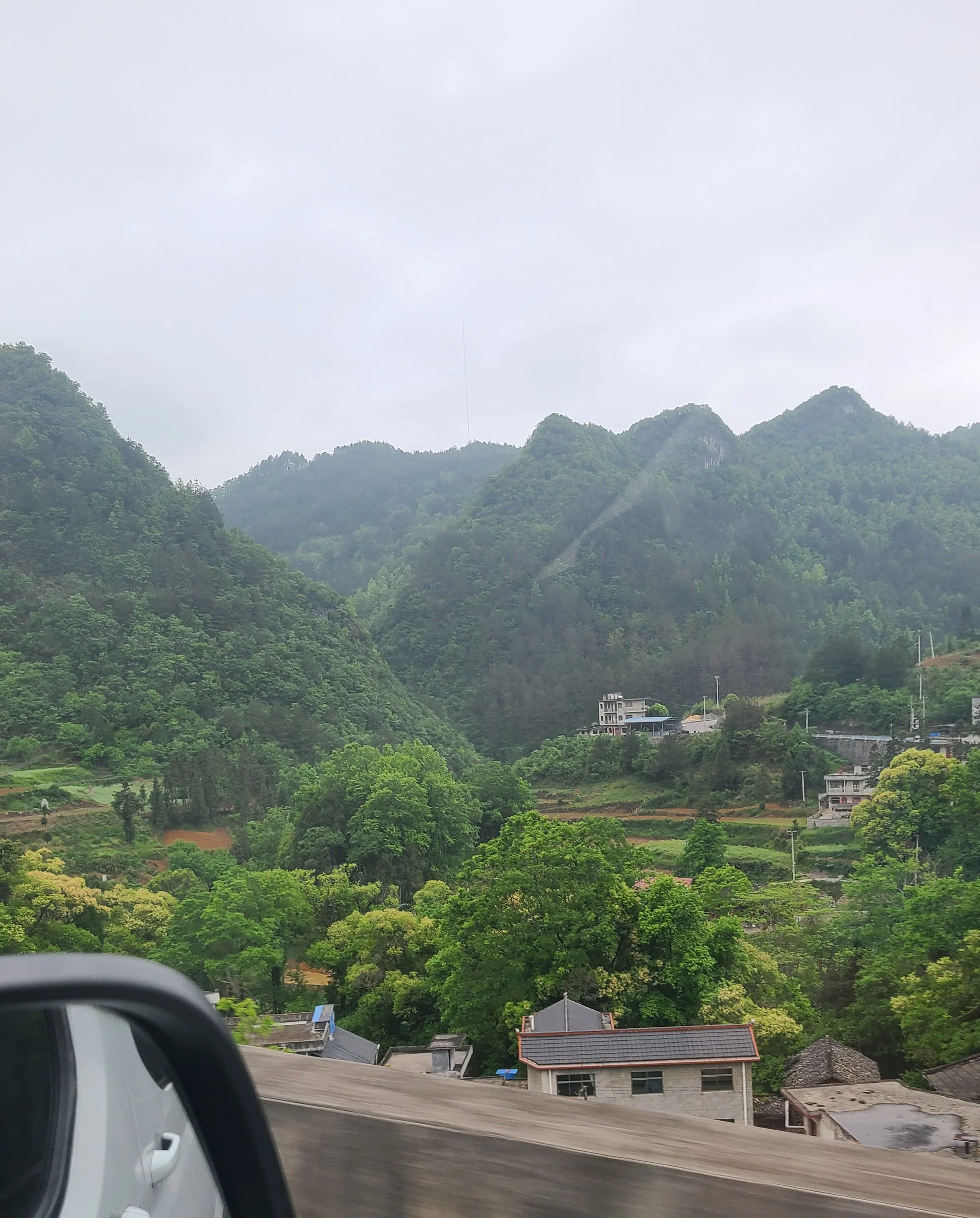 On the road to Duyun