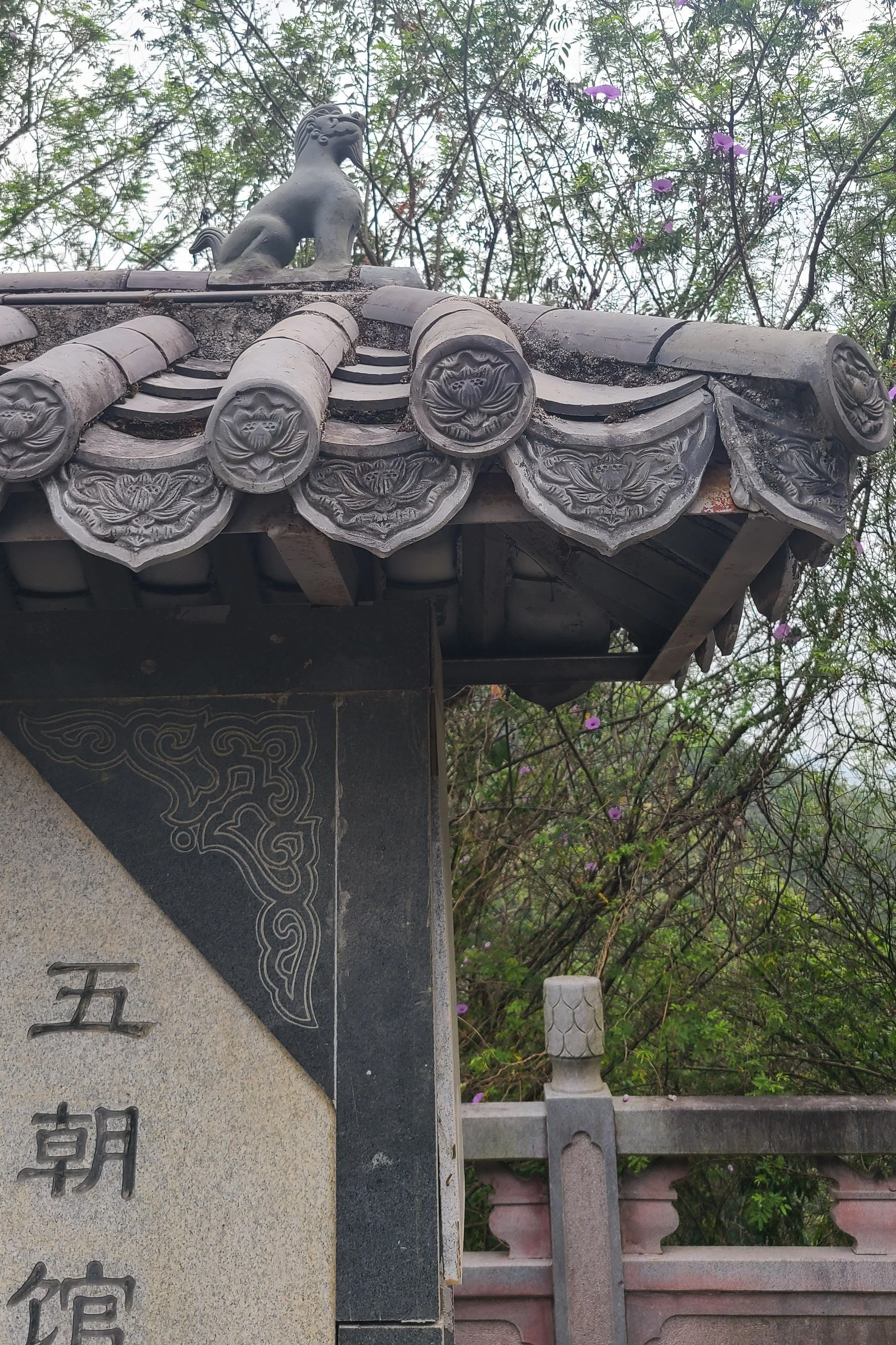 stunning roof tiles