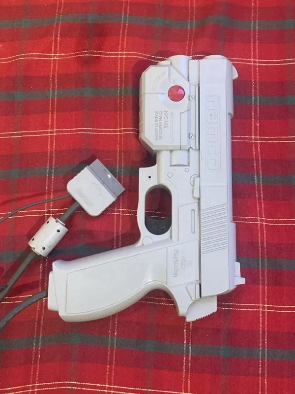 GunCon 1 Light Gun for Playstation - Hardware