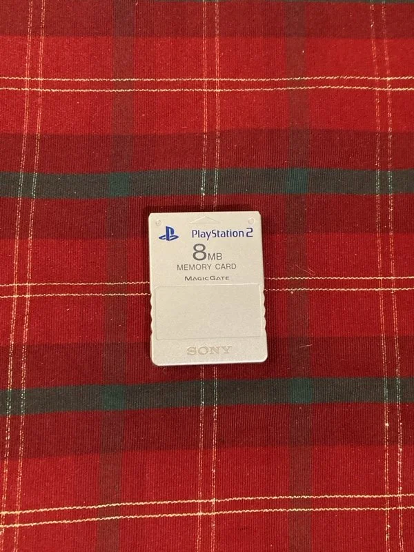 Silver Playstation 2 memory card - Hardware