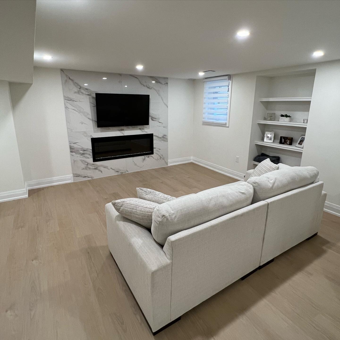 Who said a basement couldn&rsquo;t be cozy? 🔥

Swipe for before 👉

#fireplace #fireplacerenovation #basementremodel #basementrenovation #torontorenovation #torontorealestate #torontocontractor #basementdesign