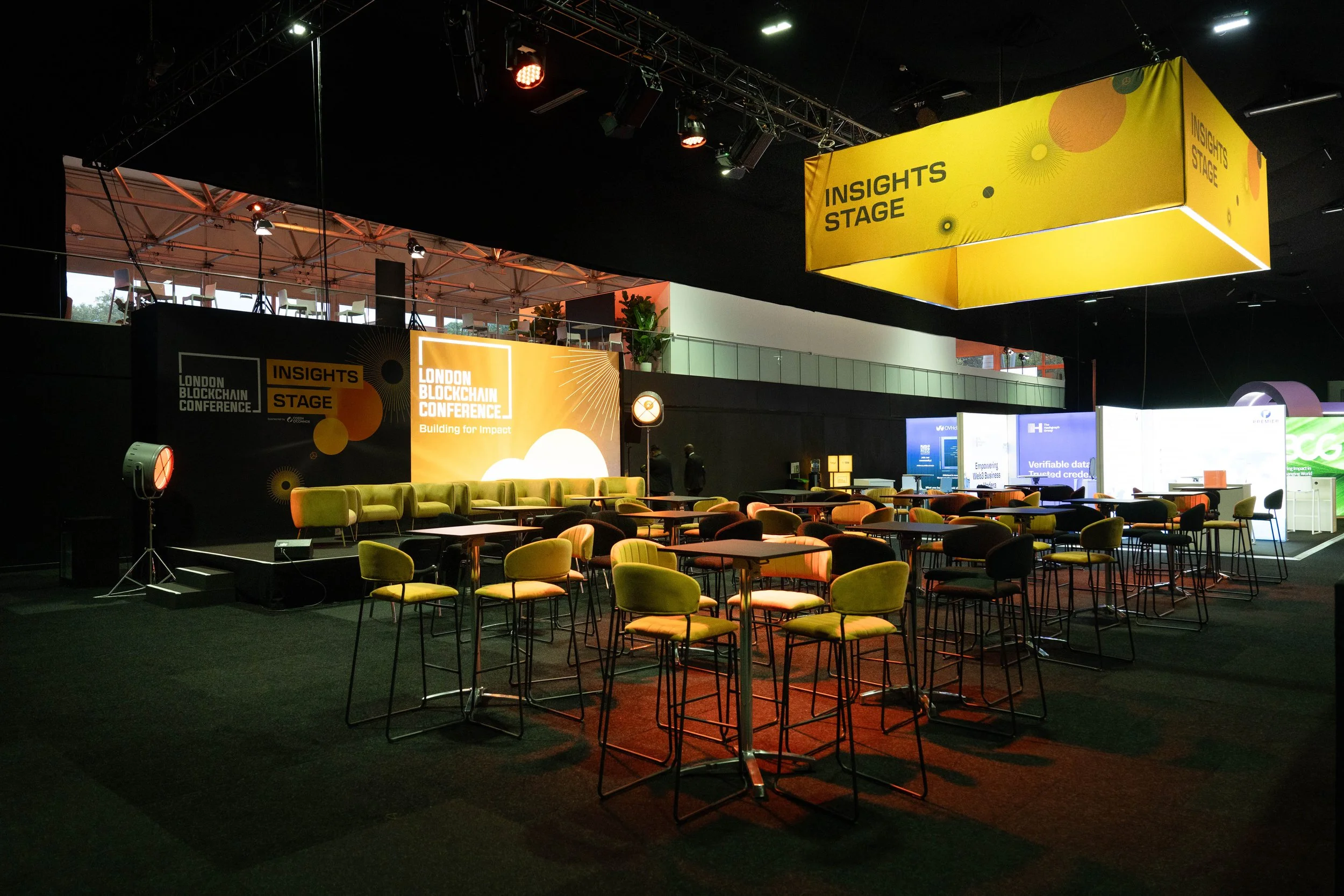 251022074428 - TellingPhotography.jpg