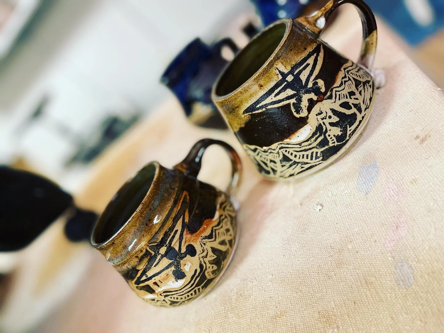 #artclassesforkids #alaskaart #alaskahomeschool #throwdown #alaskalocal  This past month has been so amazing for my little studio.  I&rsquo;ve now had my own beautiful space for two months!  The classes that I have held have been so wonderful and mem