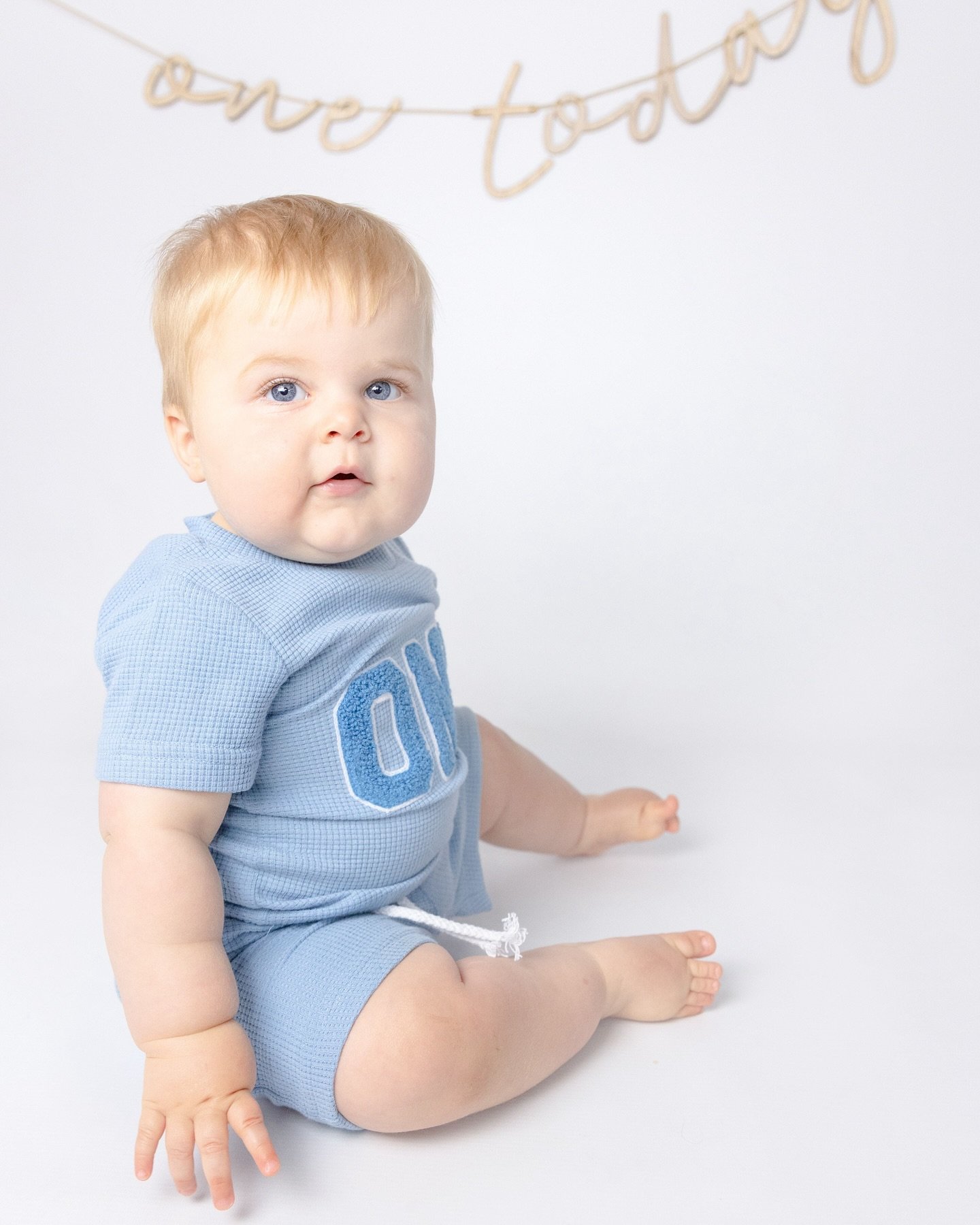 A twinkle in the eyes, a smile and a cheeky face. 

Almost 6 months before he was a little one in his mummy&rsquo;s arms for their mummy and me photoshoot. I am always thankful for the opportunity to see your little ones grow and help you celebrate a