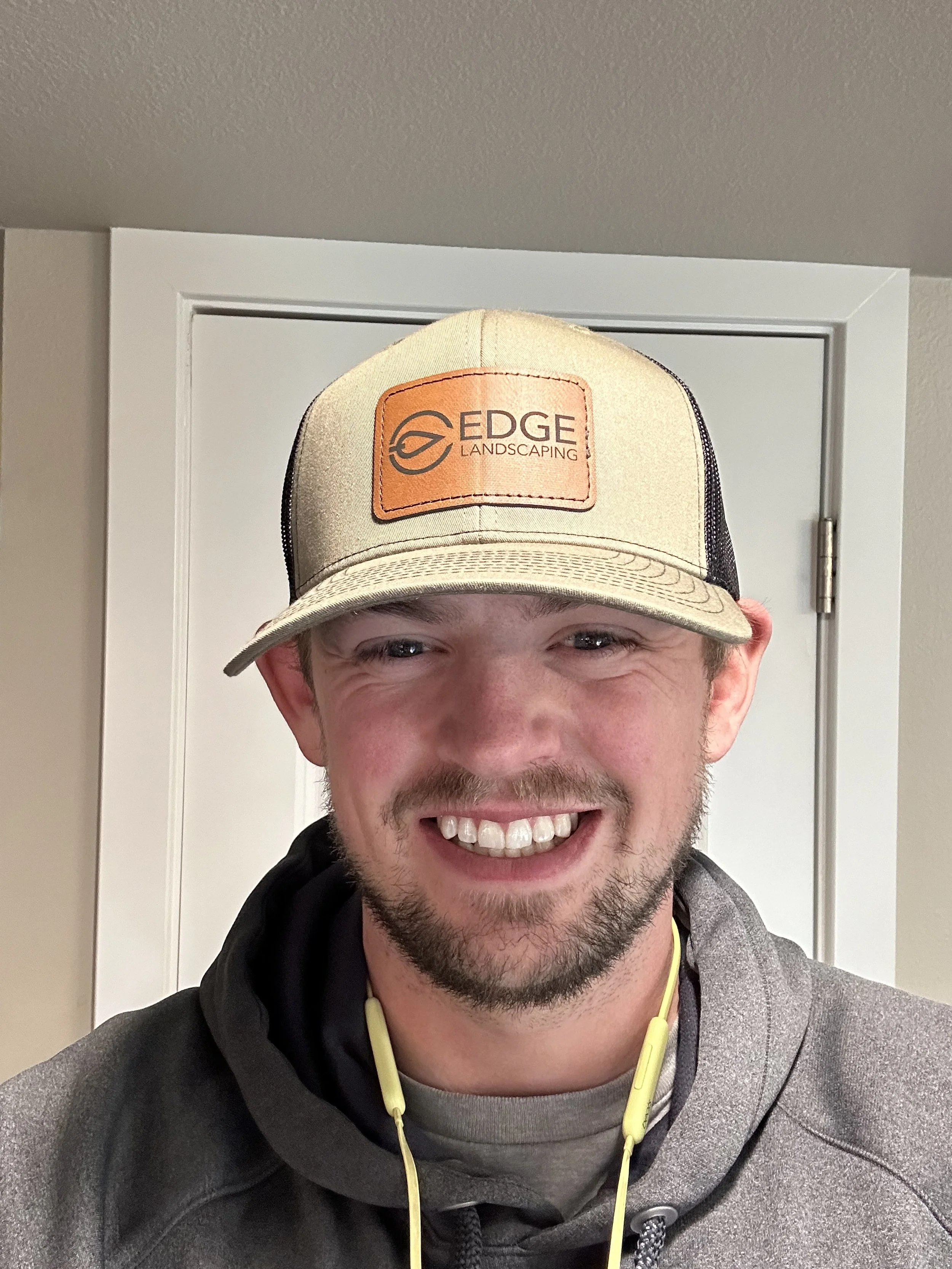 Team — EDGE LANDSCAPING