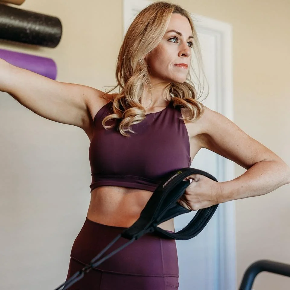 It might be International Joke Day&hellip; but let&rsquo;s be real&mdash;Pilates is no joke. 😅💪
This work challenges me in all the best ways&mdash;mentally and physically&mdash;and I&rsquo;m so grateful for it. If you&rsquo;re ready to feel stronge