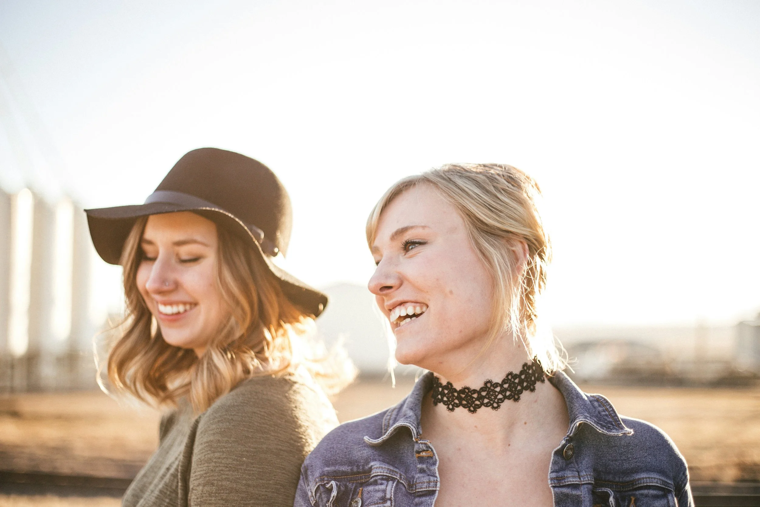 Women’s hormone and nutrition support with nourishing food and personalised online guidance