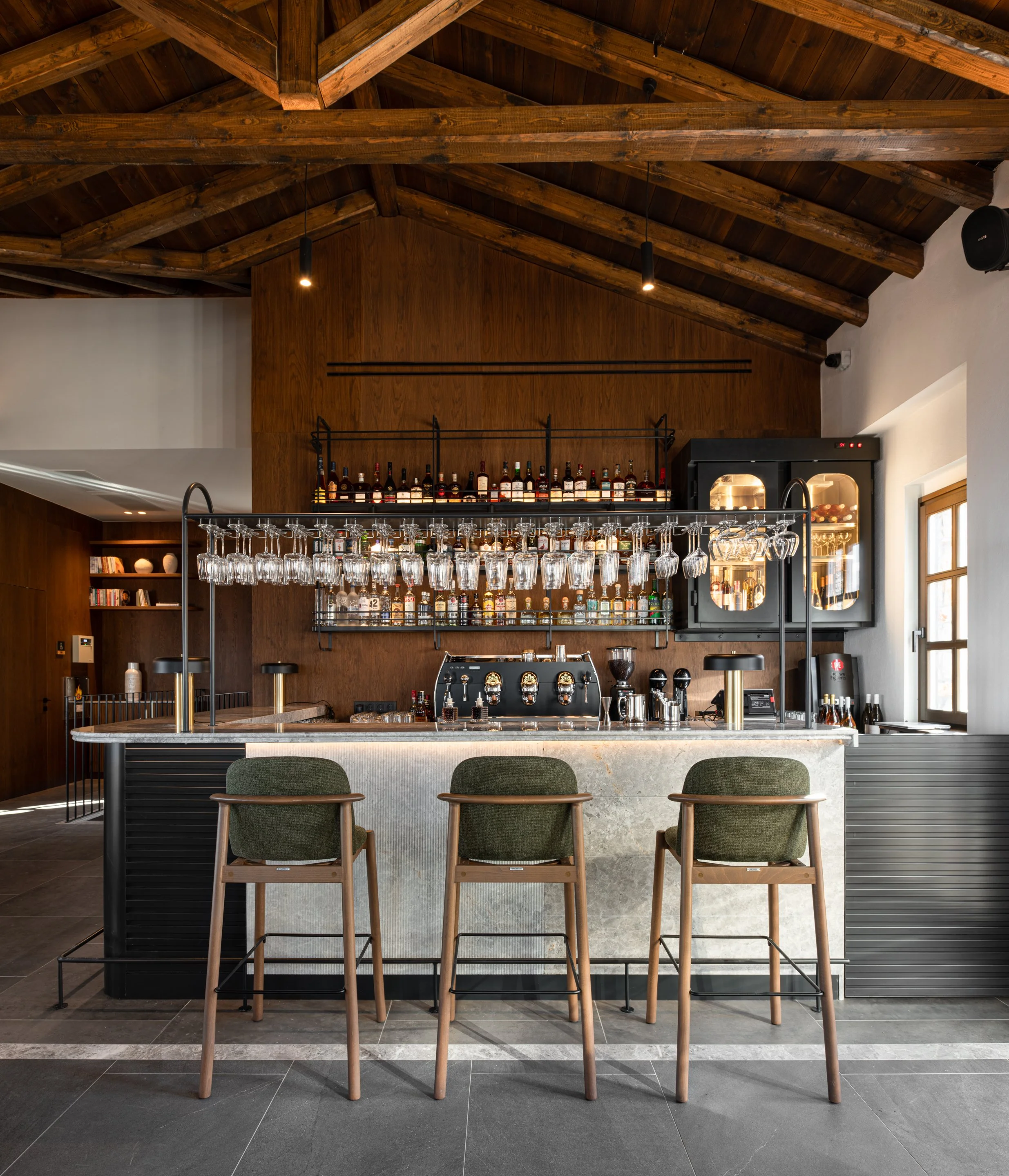 Restaurant & bar-10.jpg