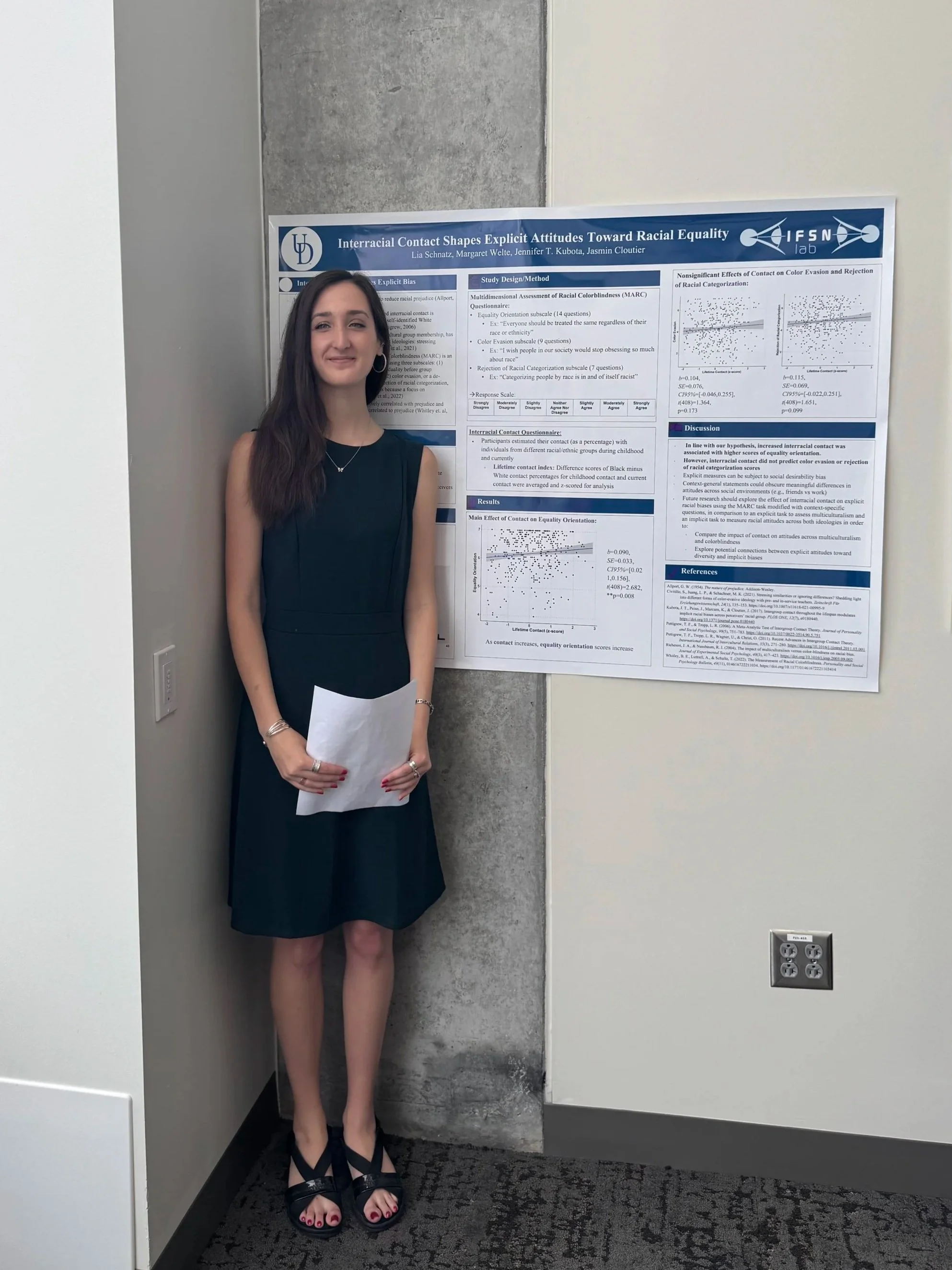 RA Lia Schnatz presenting her poster at the 2025 PBS Undergraduate Poster Day