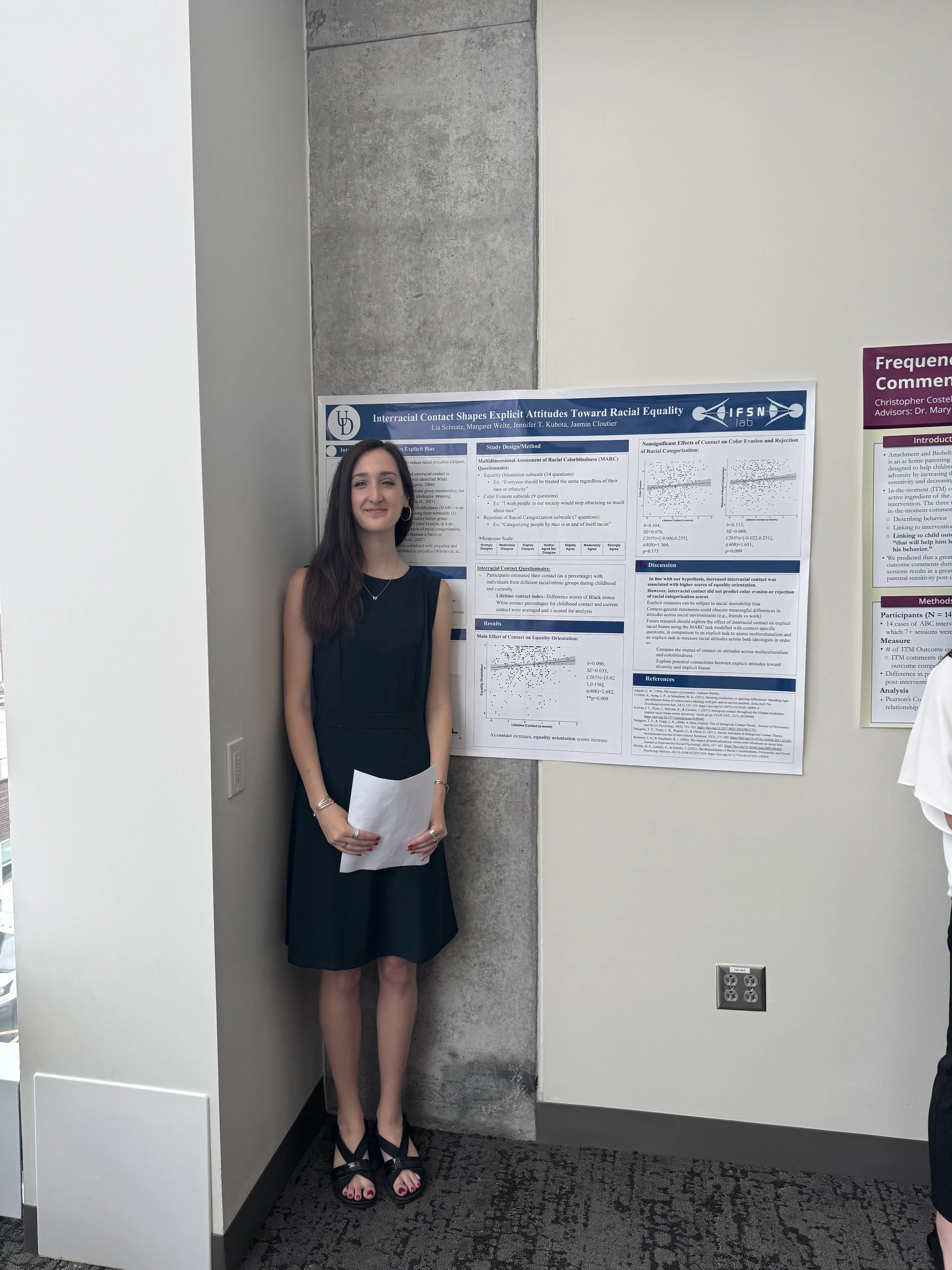 RA Lia Schnatz presenting her poster at the 2025 PBS Undergraduate Poster Day