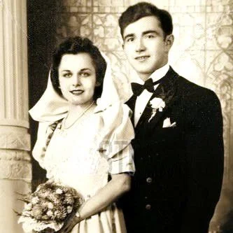 Old wedding photo of a bride and groom, an example for photo restoration