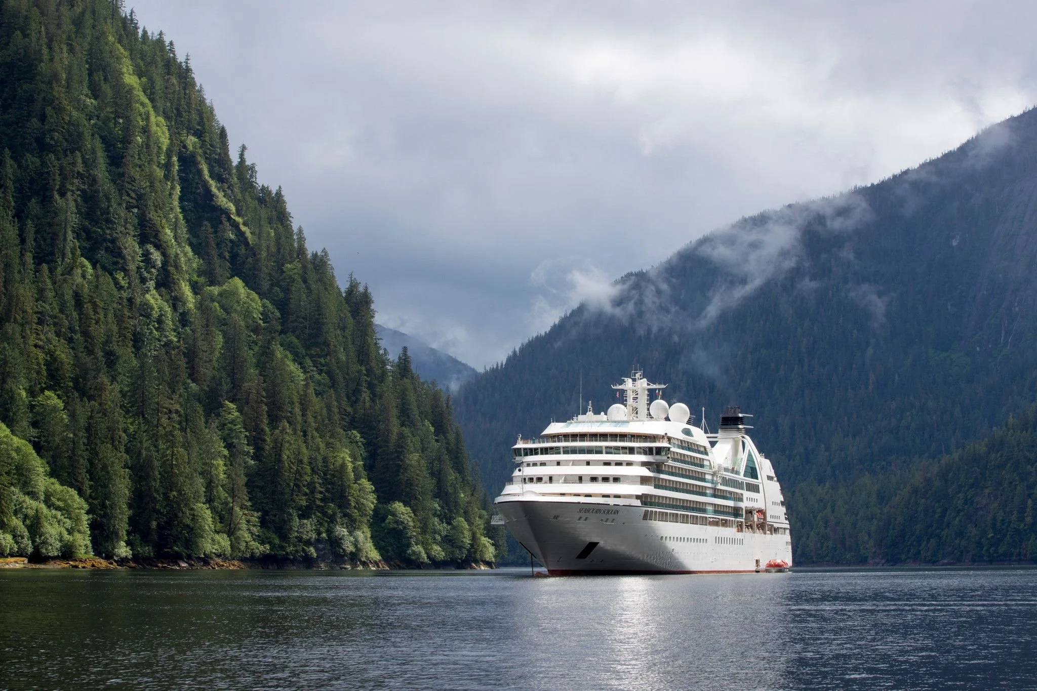 SBN_ABC_RSAY17_Seabourn Sojourn in Misty Fjords_Alaska.jpg
