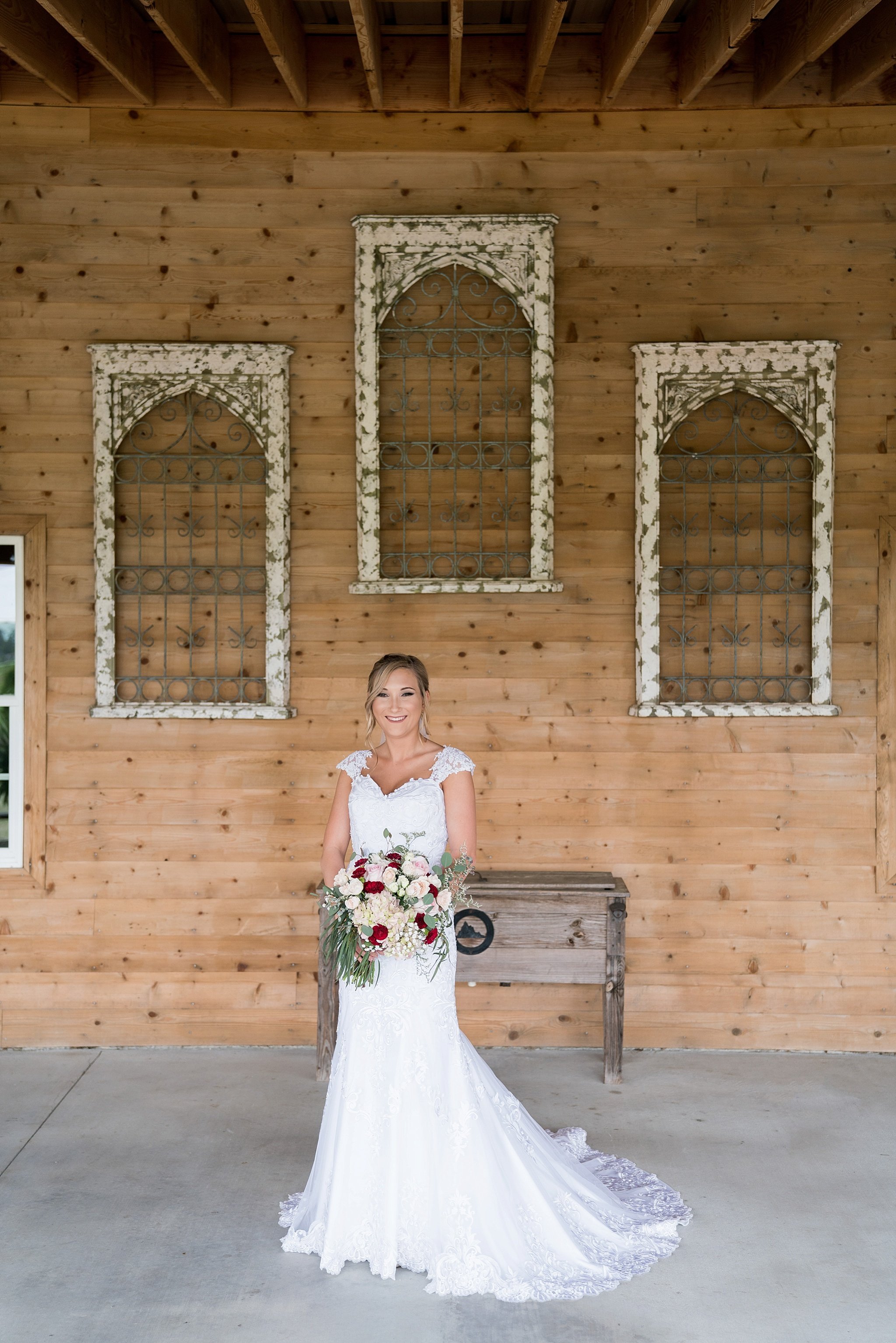 Cotton-Barn-Winterville-Wedding-Photographer-054.jpg