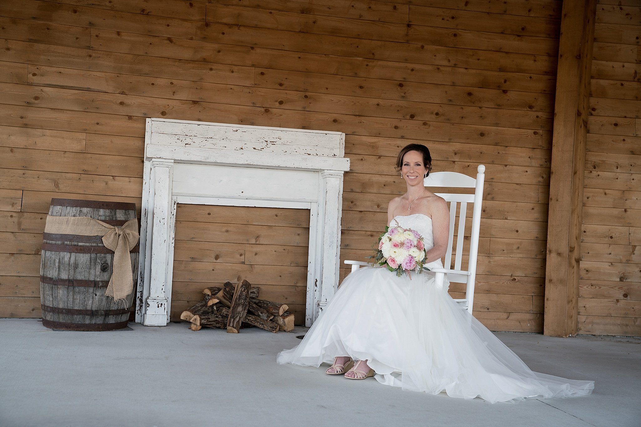 Cotton-Barn-Greenville-NC-Wedding-Photographer-081.jpg