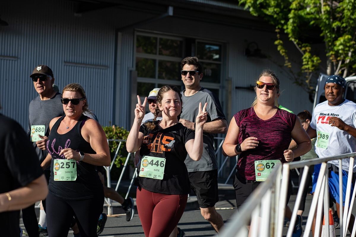 One of our favorite events of the year and the &ldquo;World&rsquo;s Best Beer Run&rdquo; is back THIS WEEKEND! 🍻🏃🏻&zwj;♂️ 

#IPA10K is touching down on our campus, with runners setting off from the starting line at 8:00 AM on Saturday, April 15. 
