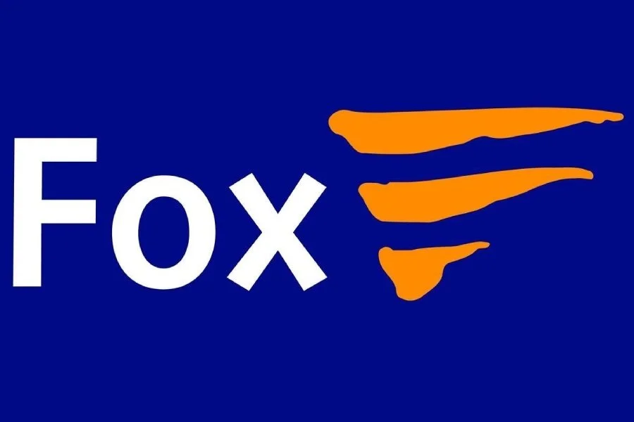 Fox Owmby (900x600).jpg