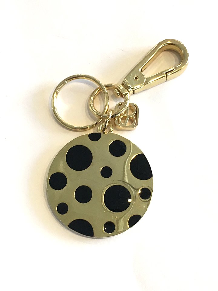 KUSAMA_KEYCHAIN_1.jpg