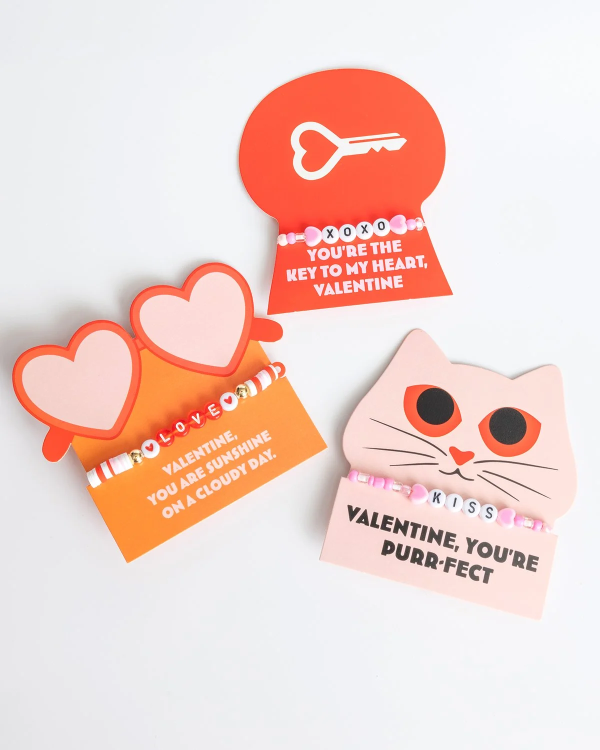 valentine-greetings-exchange-cards-beaded-stretch-word-bracelet-messaging-pink-red-cat-heart-sunglasses-love-kiss-xoxo-jewelry-gift-jmbm.jpg