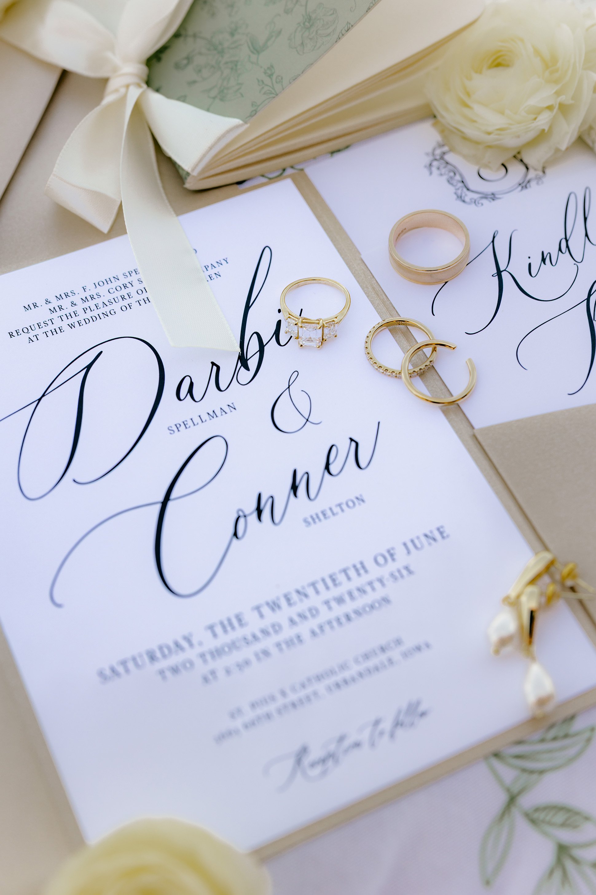 Des Moines Wedding Photographer-17.jpg