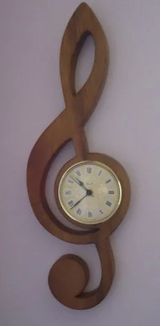 treble clef clock.jpg