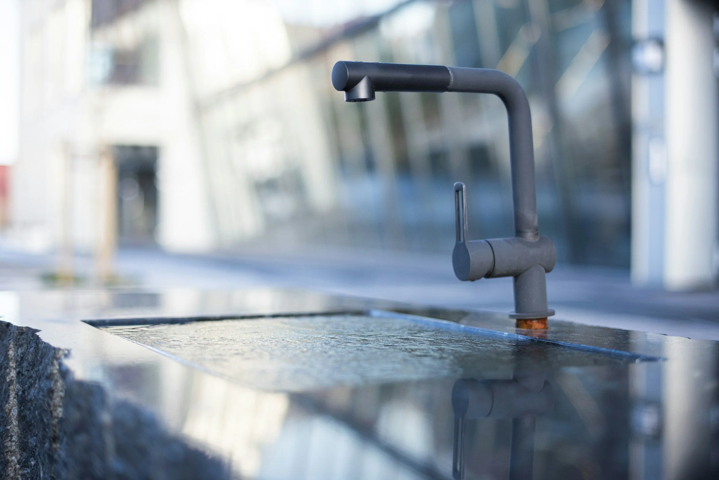 Repairing vs. Replacing Faucets: Key Factors to Consider?