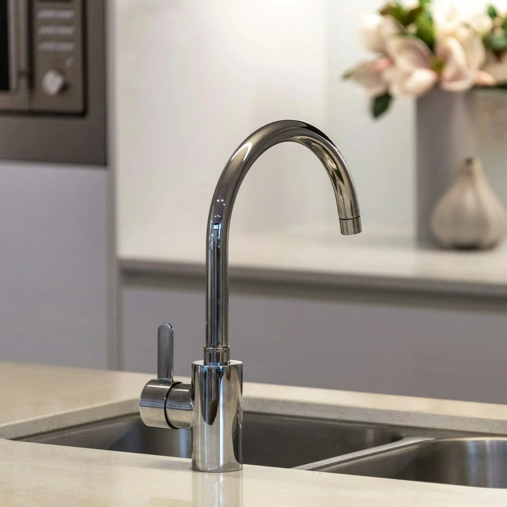 Faucet Makes A Whistling Or Banging Noise: Causes And Fixes