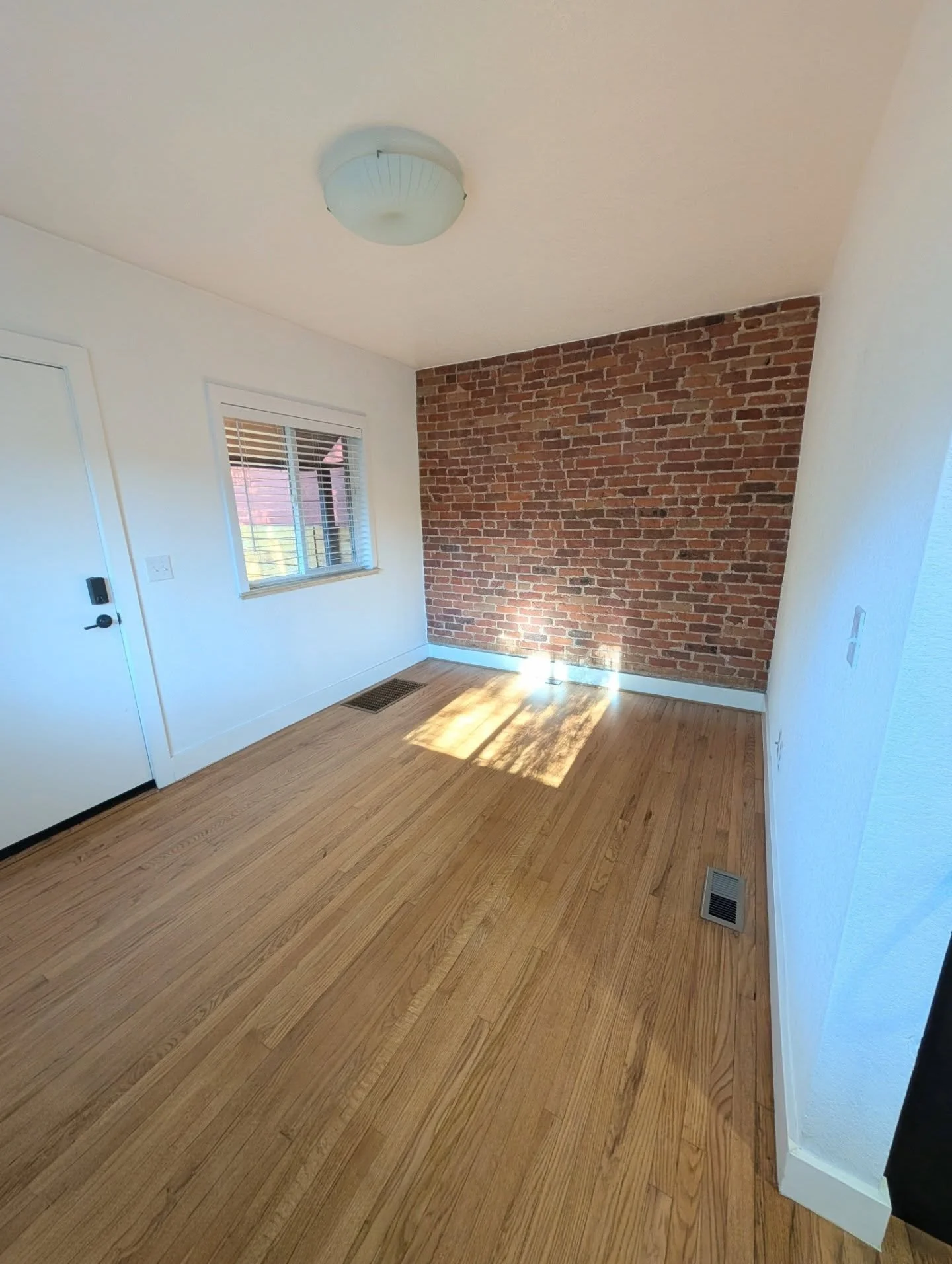 From echoey, empty room ➡️ first-night air mattress ➡️ mountain of moving boxes ➡️ finally feeling like home ✨

A move is never just about unpacking things, it&rsquo;s about creating systems, flow, and comfort from the chaos. Every stage matters, eve