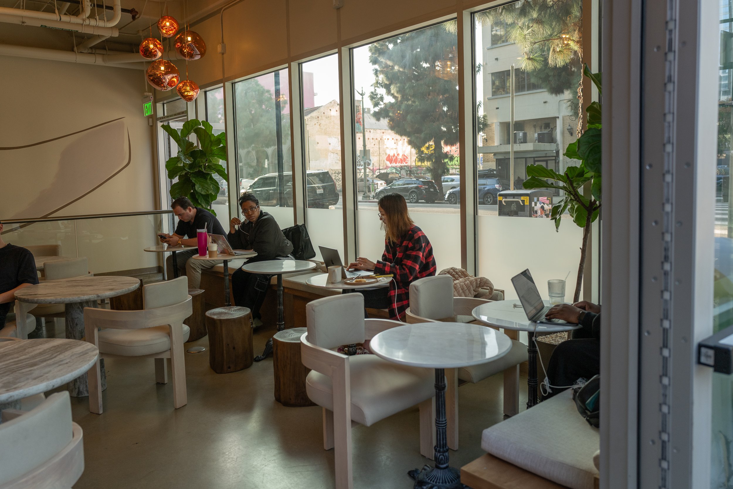 Awsome Coffee-02.jpg