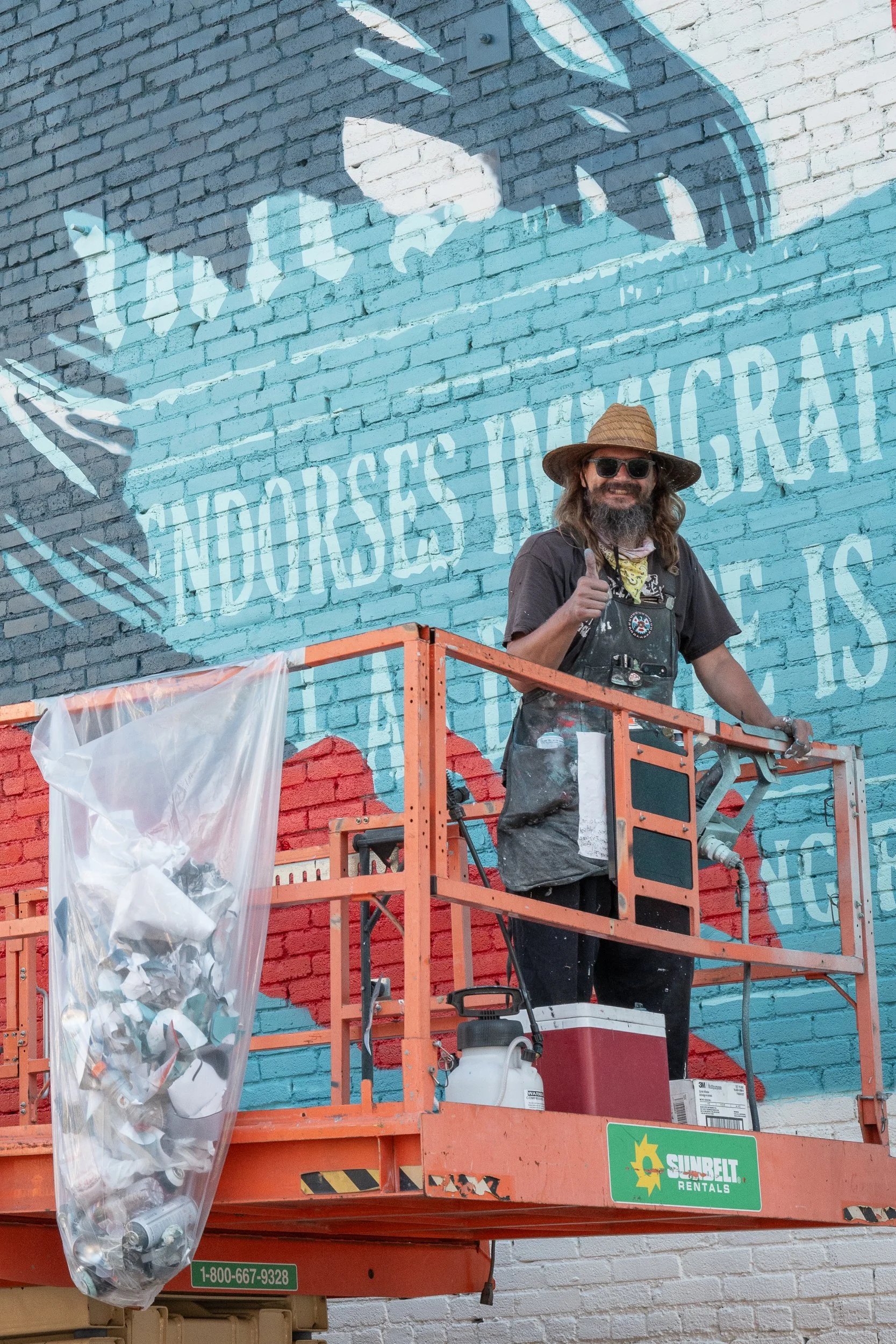 Shephard Fairey’s&nbsp;&nbsp;“Defend Dignity” Mural Has Been Restored