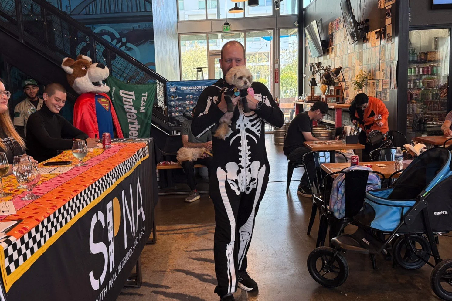 HowlOWeen-03.jpg