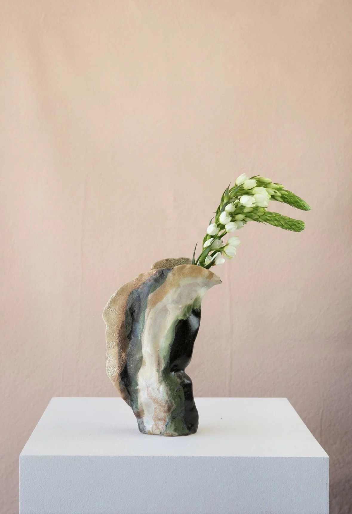 Pattern Vessel Black-
Porcelain Paper Clay
8"Hx2"W