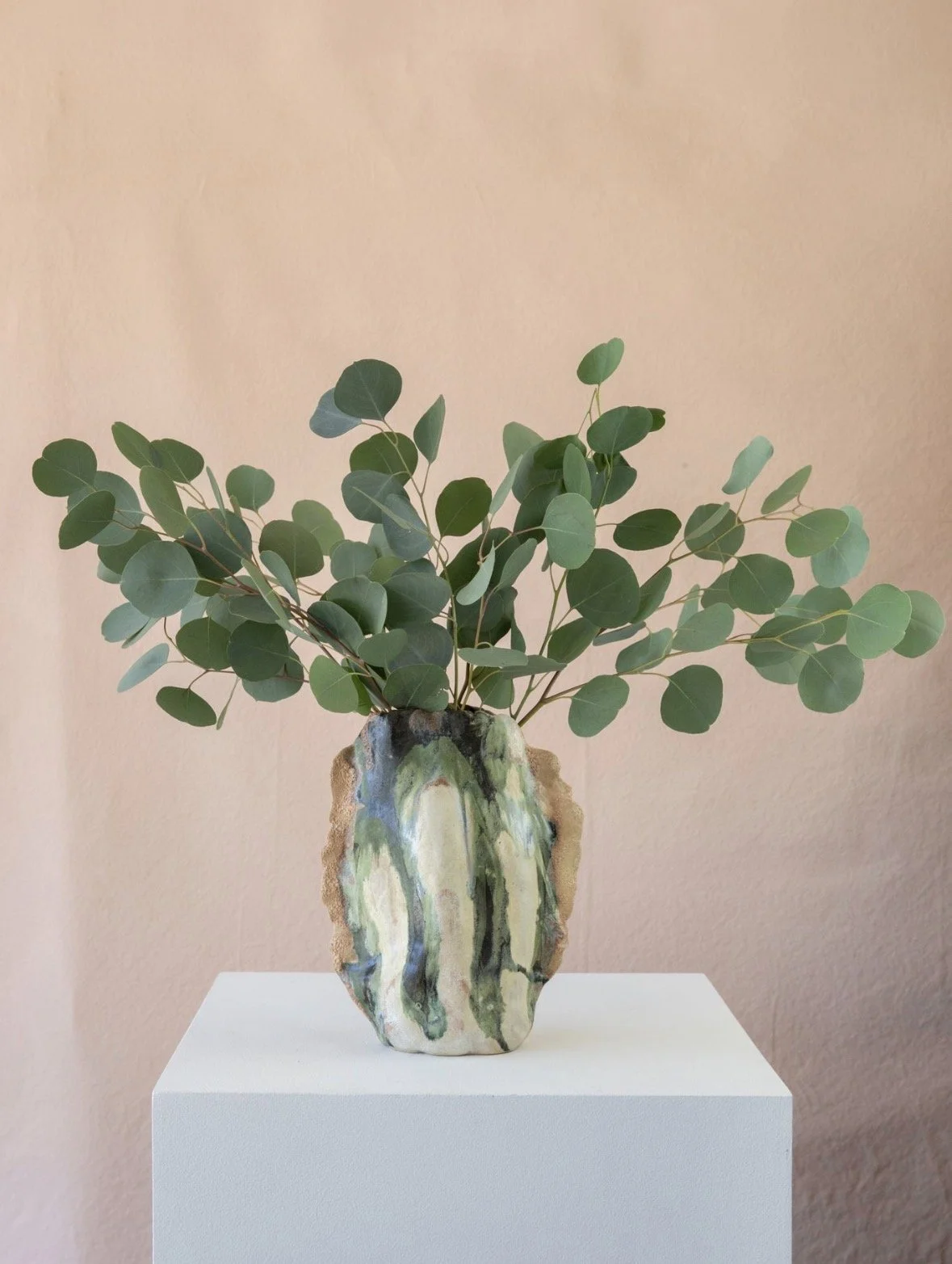 Pattern Vessel Cream-
Porcelain Paper Clay
8"Hx4"W