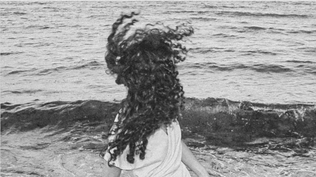 Ana Paz – "Still Here"