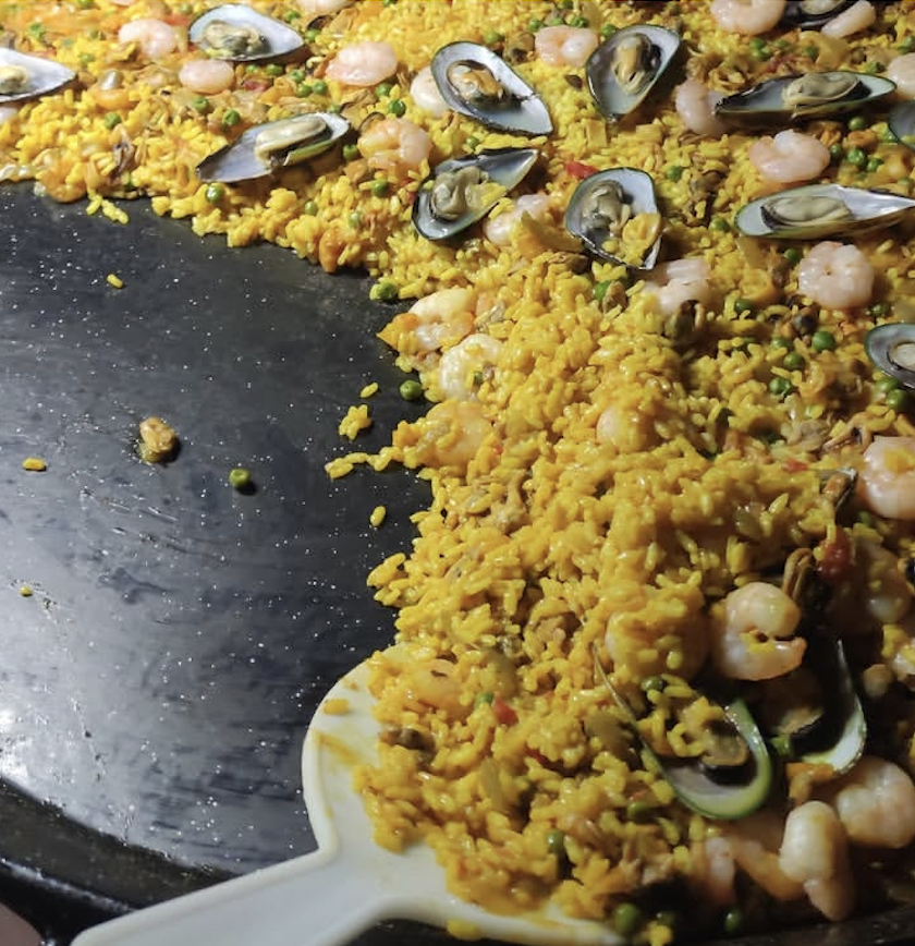 How Paella Catering Brings Life to Perth Garden Parties