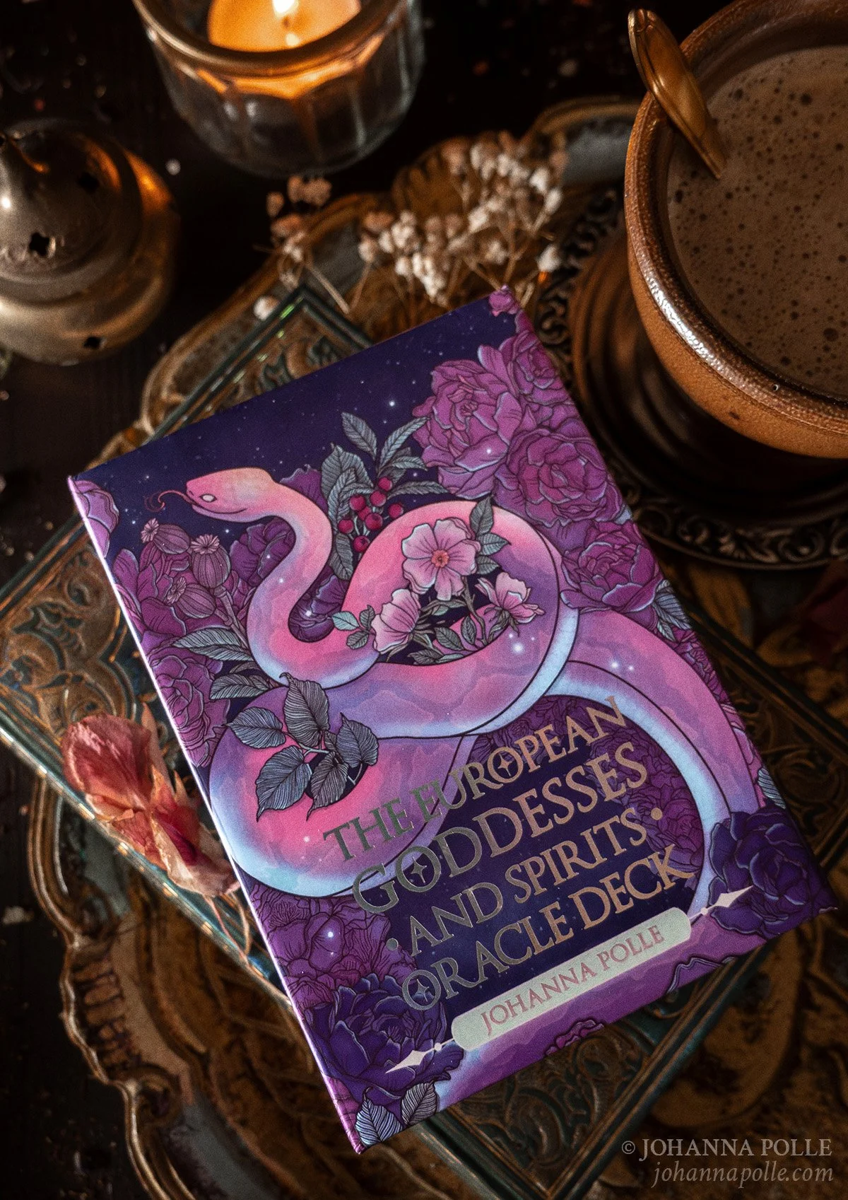Euro-Goddess-Deck-Johanna-Polle-Illustration.jpg