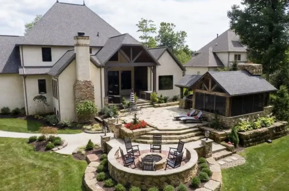 Outdoor living spaces in Sharon Center, OH