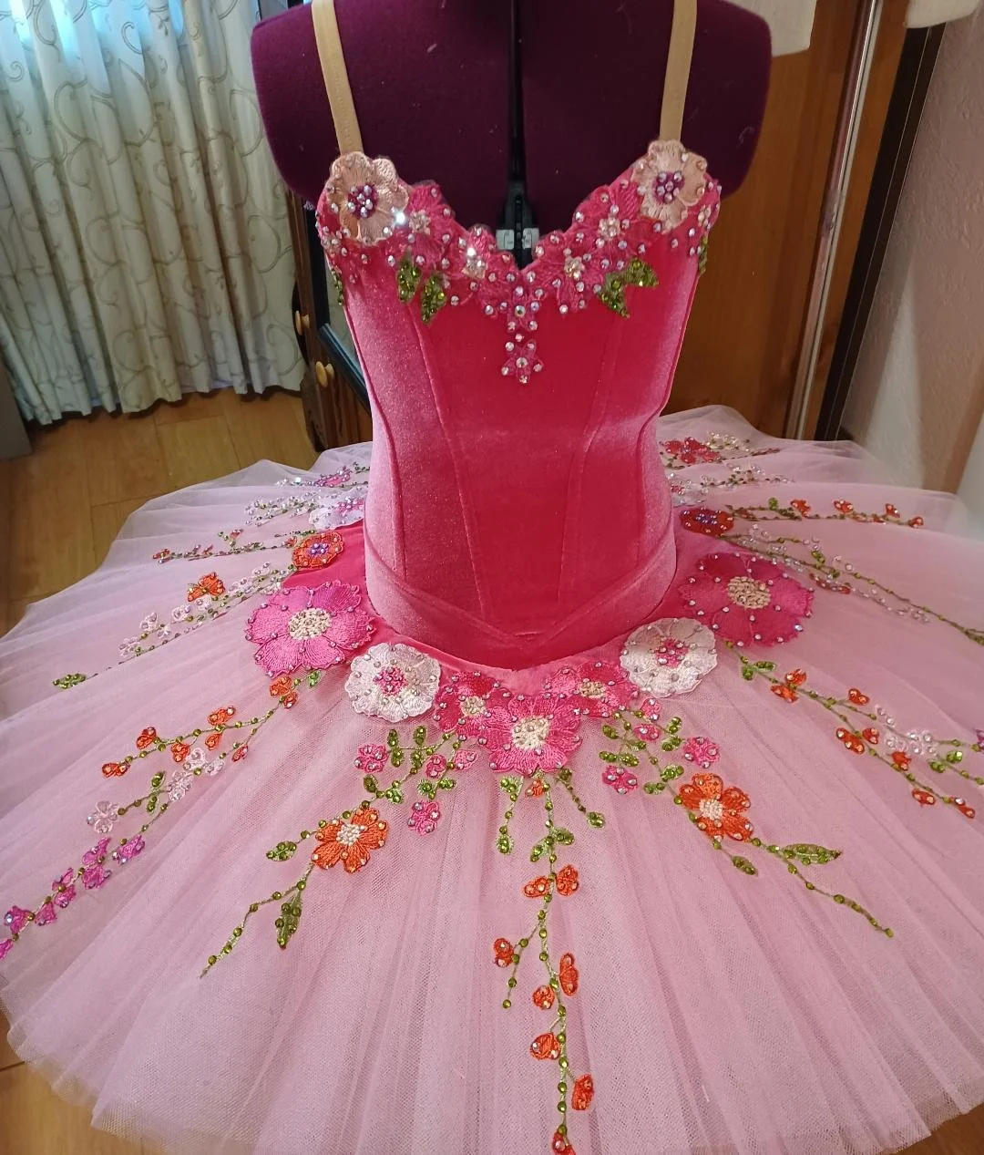 tutufrontpink.jpg