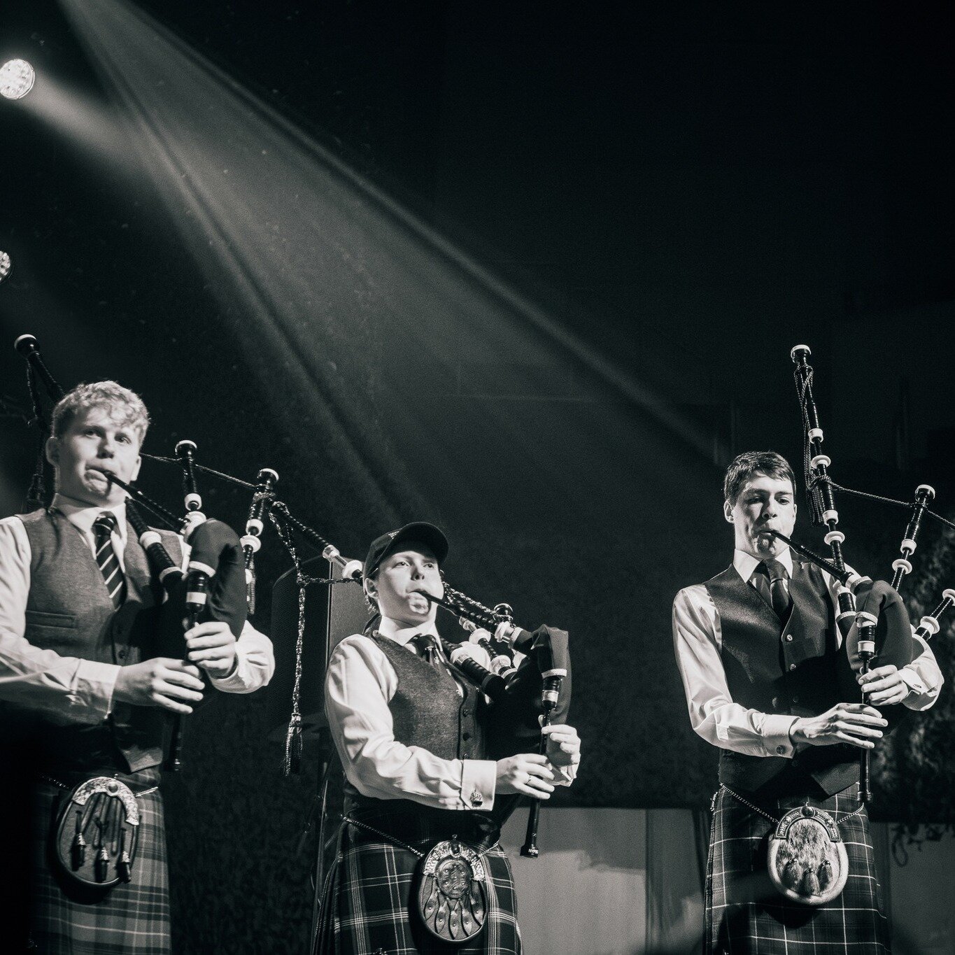 Representing @valeofathollpb, @policescotlandfederation,  @shottsanddykeheadpipeband, Harry, Eala and Finlay. Come down to support these amazing young pipers on the 14th April in the Perth Concert Hall. 
Tickets available from the link in our Bio.