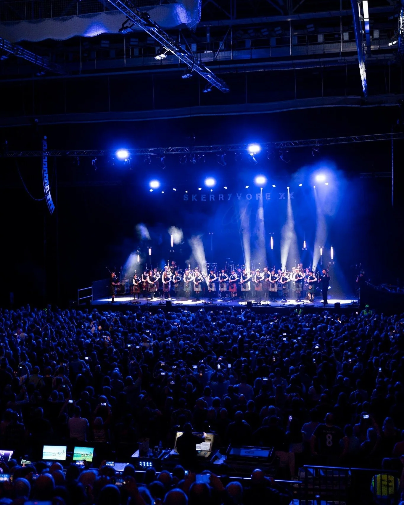 From one stage to the next, the National Youth Pipe Band of Scotland are ready. 

Are you?

Tickets in bio.

#NYPBS #NationalYouthPipeBandOfScotland #Bagpipes #Piping #Drumming #ScottishMusic #PipeBand #LiveMusic