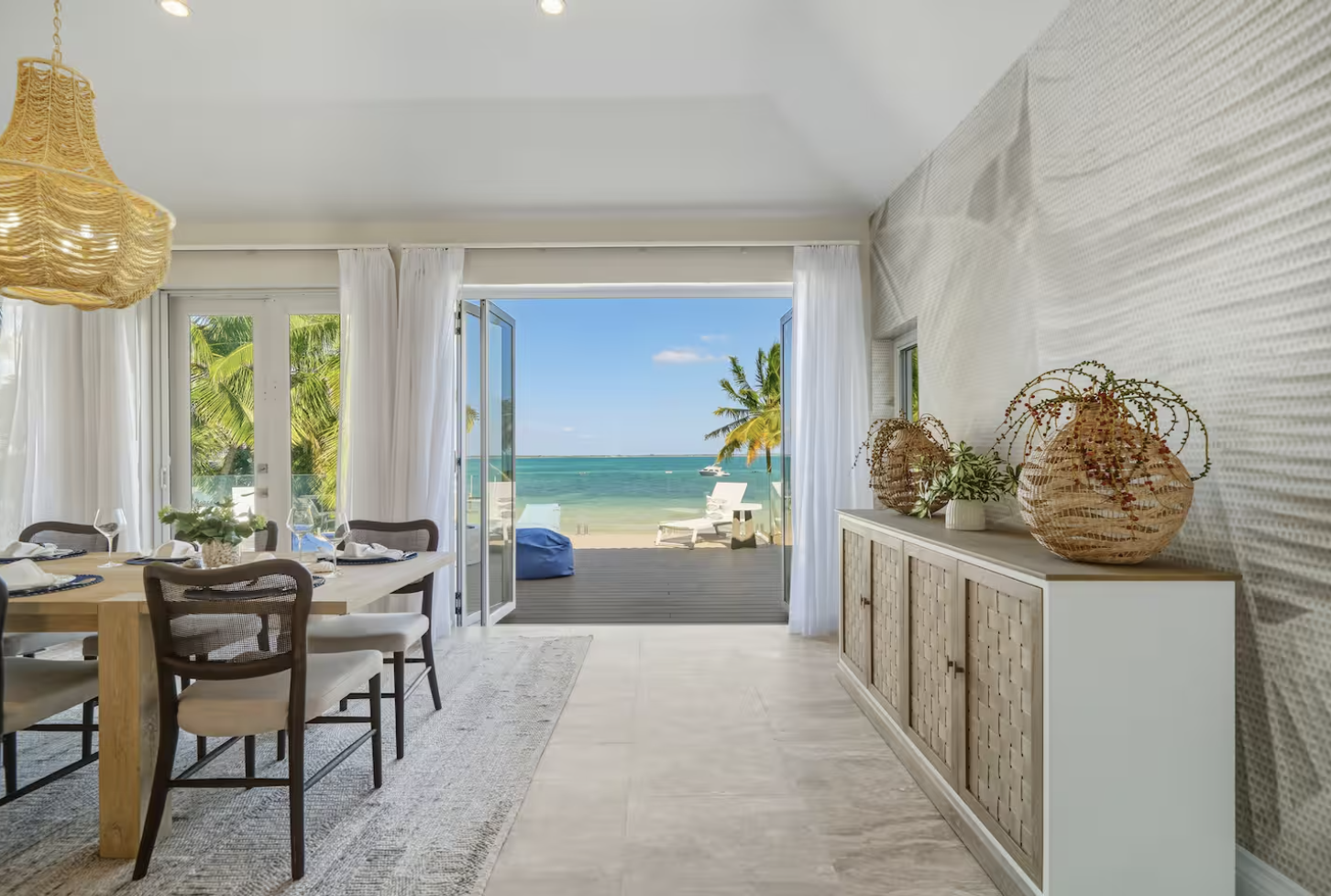 Ocean Palms Luxury Villa, Bahama Stays