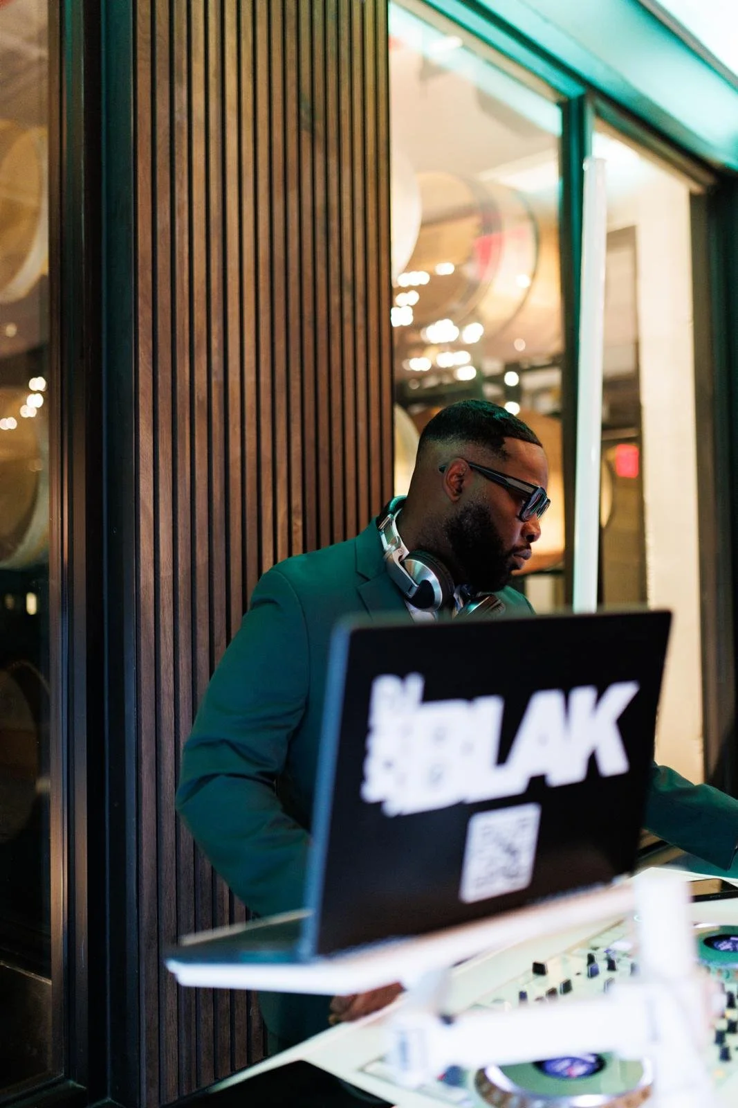 “NYC Wedding DJ & MC DJ Jon Blak delivering professional DJ services in New York for weddings, corporate events, and sports events.”