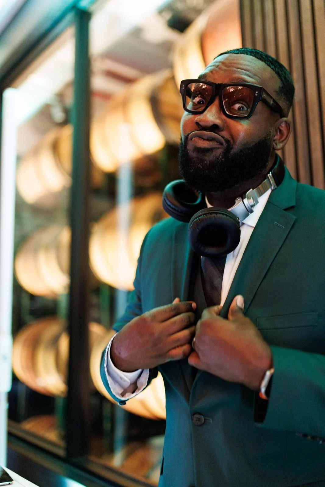 “NY wedding DJ DJ Jon Blak delivering professional DJ services in NYC as an experienced NYC Wedding DJ & MC for weddings and upscale events.”